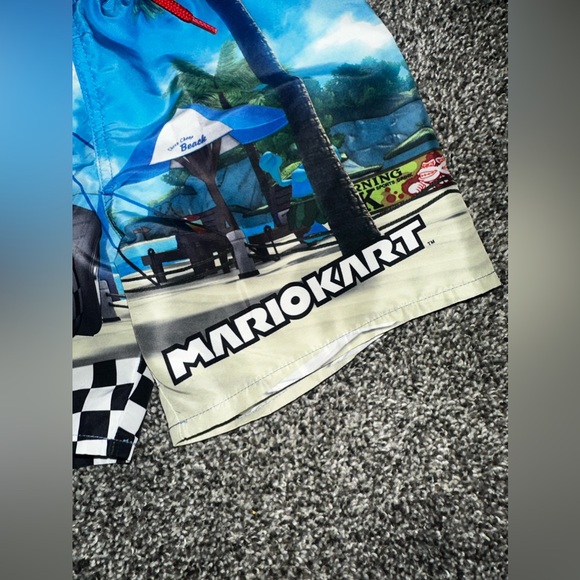 Boys swim trunks - Picture 3 of 4